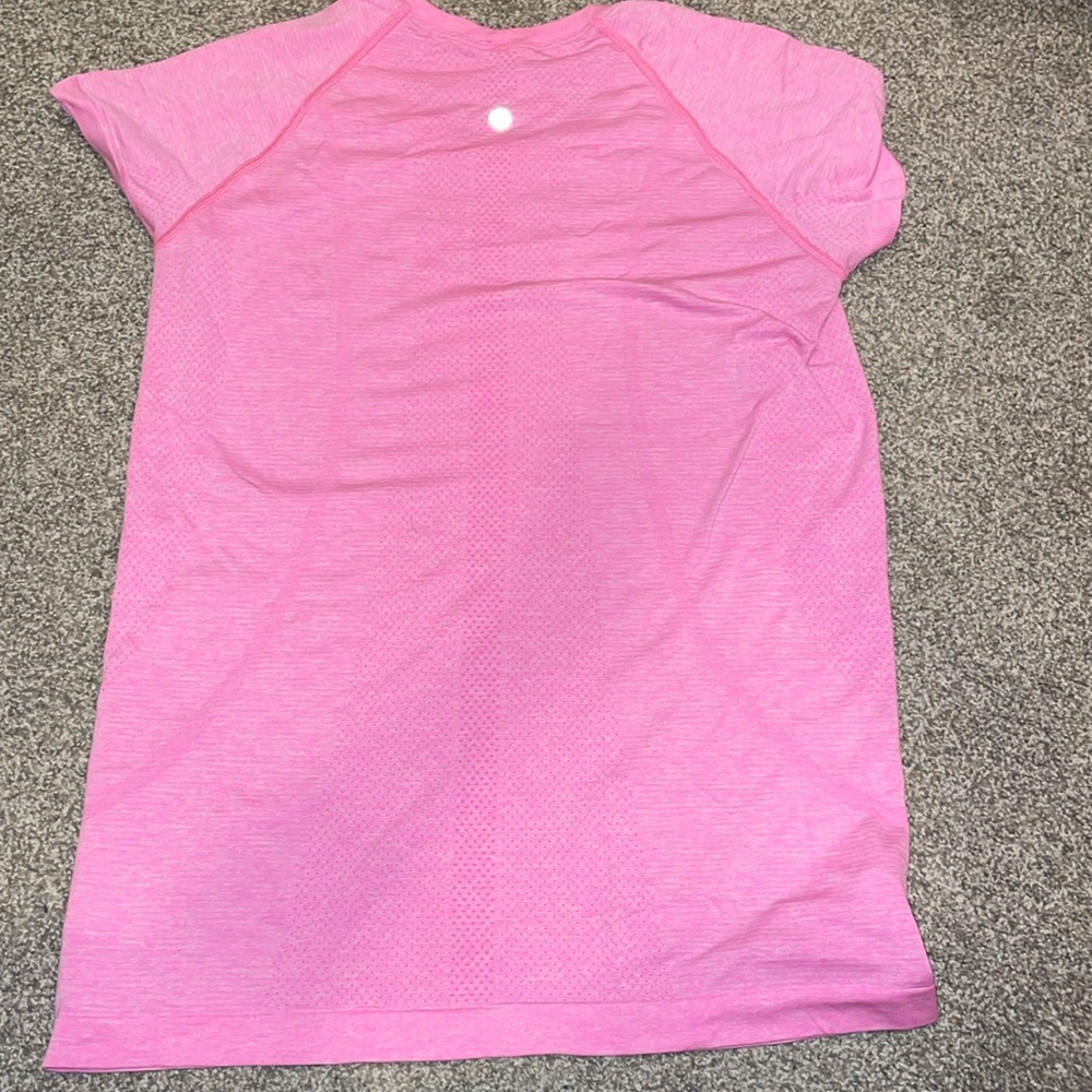 Lululemon Swiftly Tech